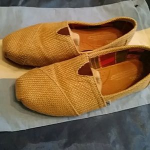 Women TOMS shoes